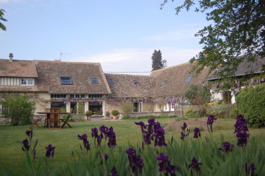 La Chaiserie La Croix-Saint-Leufroy Exteriör bild