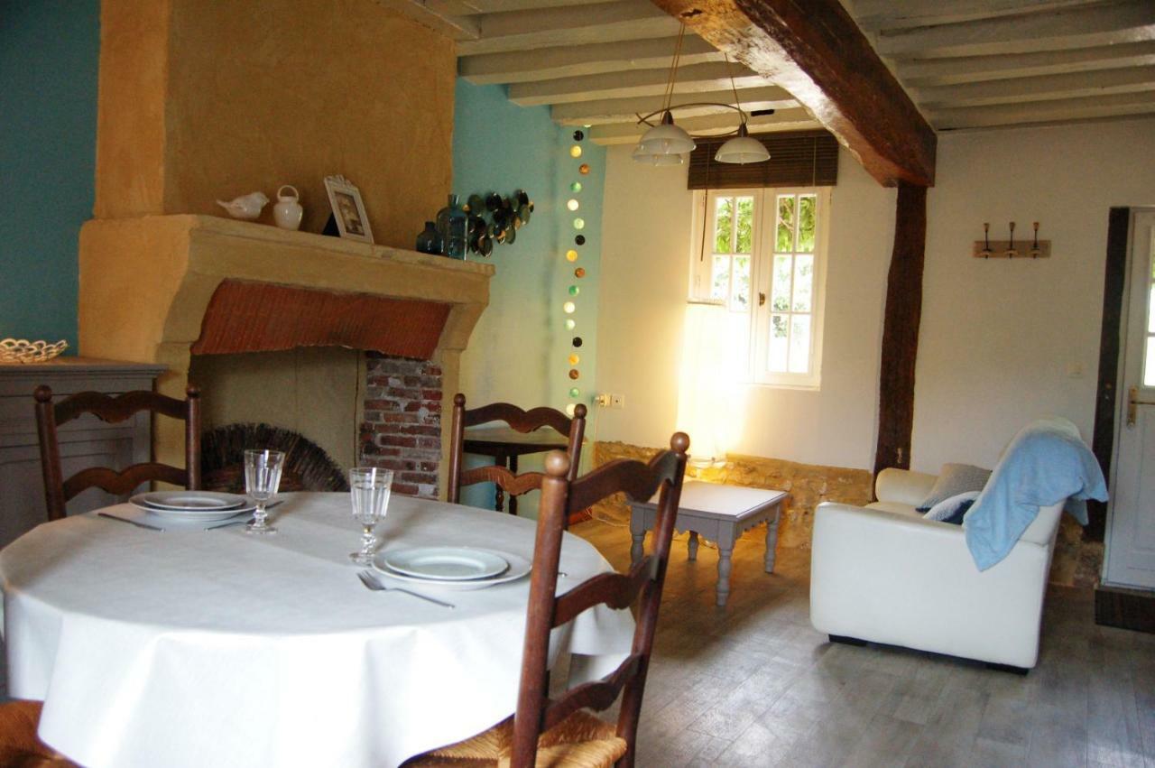 La Chaiserie La Croix-Saint-Leufroy Exteriör bild